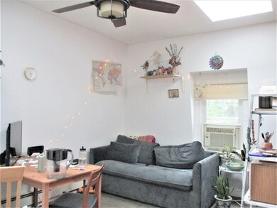 282 Windsor St unit 3, Cambridge, MA 02139 - photo 2