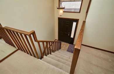 2313 Glenwood Dr unit 6, Des Moines, IA 50321 - photo 3