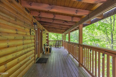 721 Poplar Falls-104