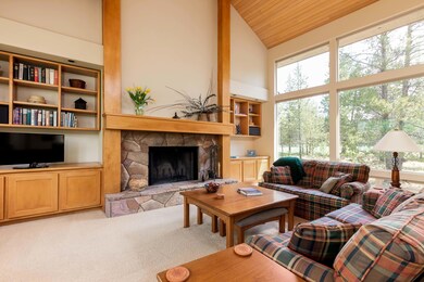 Great Room/Fireplace/View