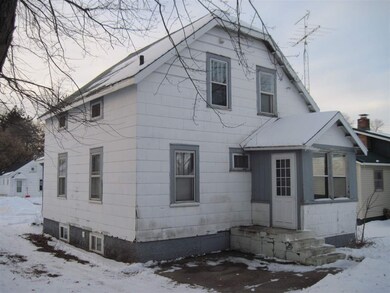 116 S Oak St, Adams, WI 53910 - photo 2