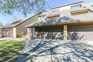 142 Moss Point Dr, Friendswood, TX 77546 - photo 2