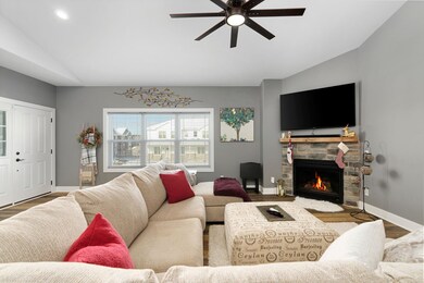 6299 Stone Gate Dr, Fitchburg, WI 53719 - photo 7