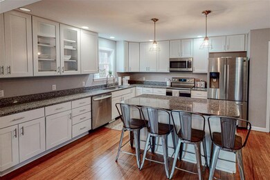 1424 N Russell St, Manchester, NH 03104 - photo 3