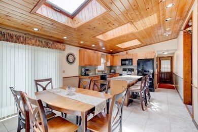 9 Reed St, Arlington, MA 02474 - photo 3