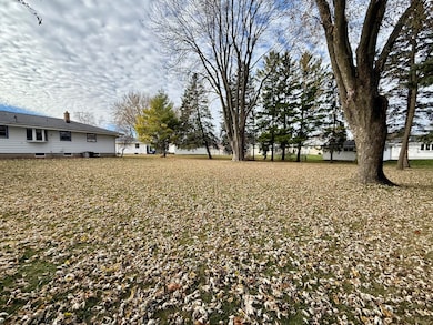 1518 Scott Rd, Port Washington, WI 53074 - photo 3