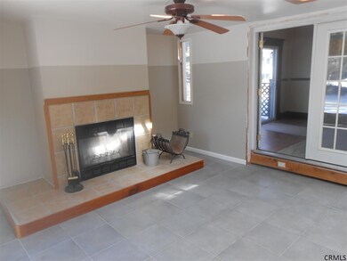 5 Oakland Ave, Schenectady, NY 12302 - photo 4