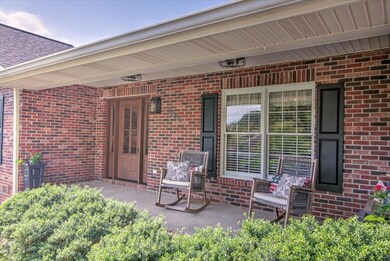 1406 Squibb Dr, Johnson City, TN 37601 - photo 2