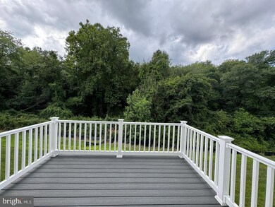 8366 Dieter Dr, White Marsh, MD 21237 - photo 4