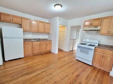 62 Hawthorn St unit 1, Newton, MA 02458 - photo 6