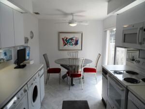Eat In Kitchen