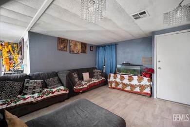 8300 Kern Canyon Rd unit 17, Bakersfield, CA 93306 - photo 6