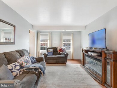 9426 Abingdon Ct, Manassas, VA 20109 - photo 2