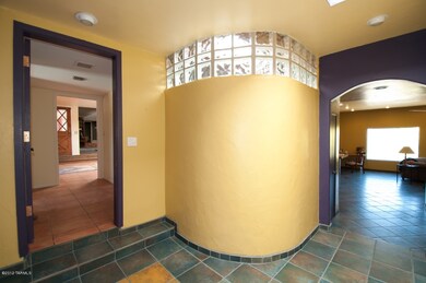 hall to guest quarters