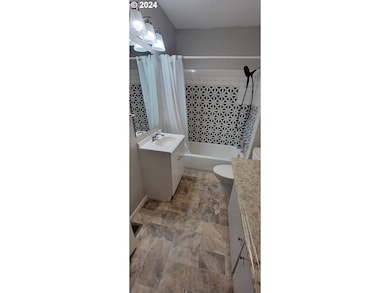 805 Case St, the Dalles, OR 97058 - photo 7