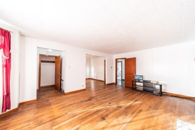 8 Liberty St, Carteret, NJ 07008 - photo 5