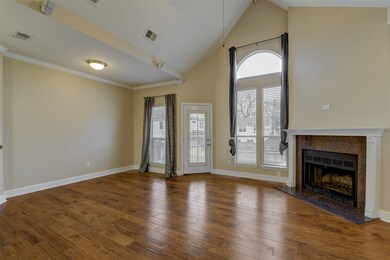 735 Arlington St unit 5, Houston, TX 77007 - photo 2