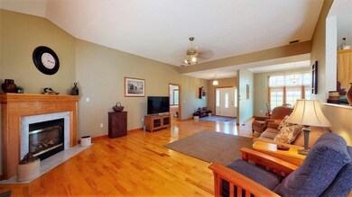 131 Juniper Ridge Dr, Feeding Hills, MA 01030 - photo 5