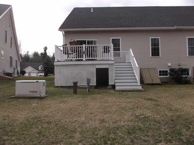43 Arbor Cir unit 43, Litchfield, NH 03052 - photo 3
