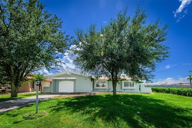 2498 Abscott St, Port Charlotte, FL 33952 - photo 2