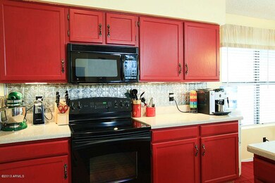 06 Kitchen