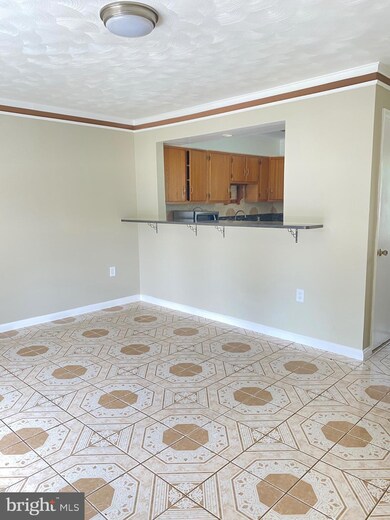 3498 Beechwood Ln, Triangle, VA 22172 - photo 6