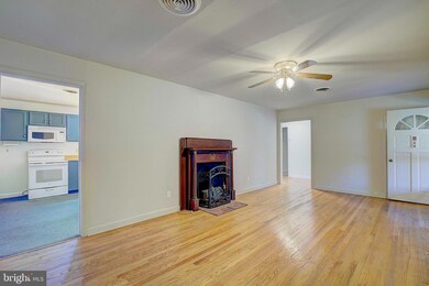 27039 Three Notch Rd, Mechanicsville, MD 20659 - photo 7