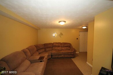 6722 Seat Pleasant Dr, Capitol Heights, MD 20743 - photo 7