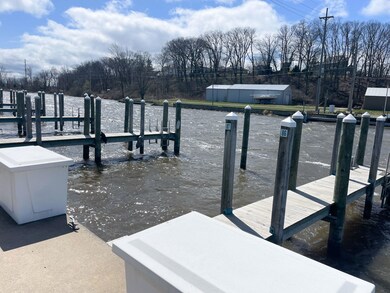 87s dock 3