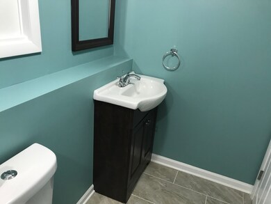 2013 Robert St unit 1, Aurora, IL 60506 - photo 2