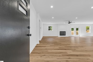 2 Melbourne Ln, Greenville, SC 29615 - photo 3