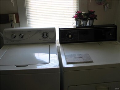 owner side first floor laundry
