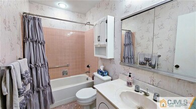 748C Dilatus Plaza unit 748B, Monroe Township, NJ 08831 - photo 7