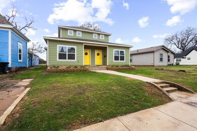 724 W Gandy St, Denison, TX 75020 - photo 2