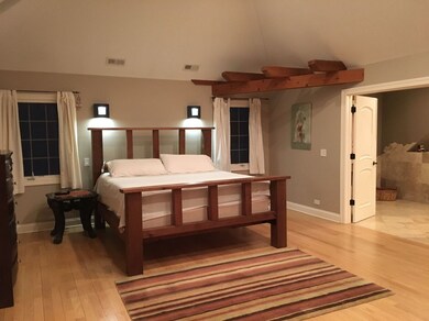 MASTER BEDROOM SUITE.