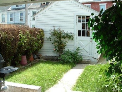 532 N 4th St, Allentown, PA 18102 - photo 3