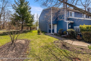 003_24_RAMBLING_MEADOW_COURT_373133_6996