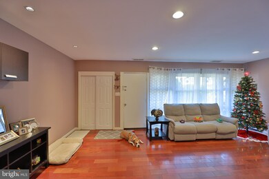 4418 Forest Glen Ct, Annandale, VA 22003 - photo 5