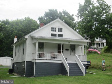 510 N Massanutten St, Strasburg, VA 22657 - photo 2