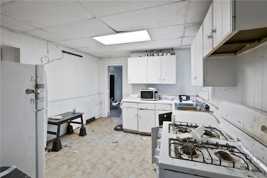 525 Larimer Ave, Turtle Creek, PA 15145 - photo 7