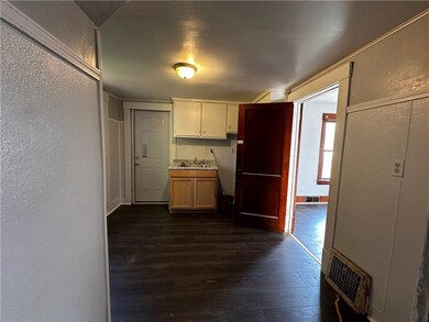 377 New Castle Ave, Sharon, PA 16146 - photo 6