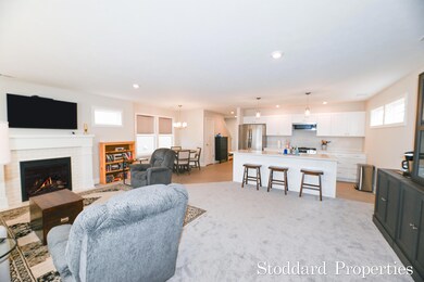 7904 Greendale Dr SE-04