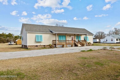 422 Broad Creek Loop Rd, Newport, NC 28570 - photo 3