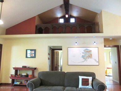 Living room w/loft