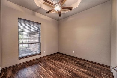 9609 Lakecrest Dr, Oklahoma City, OK 73159 - photo 7