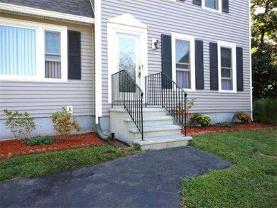27 Moon Ct, Dracut, MA 01826 - photo 3