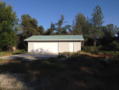 Oversize Garage
