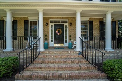 Inviting front porch, welcome home!