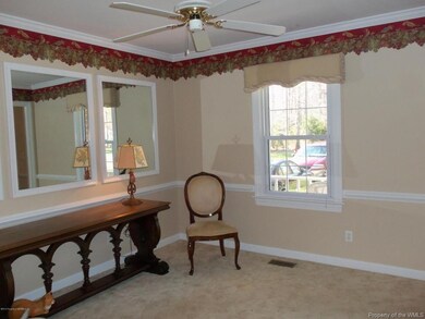 MORNING/BREAKFAST ROOM