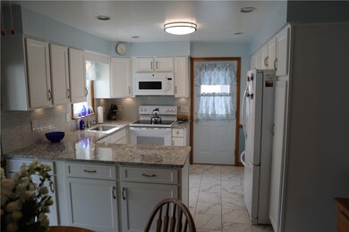 131 Homestead Dr, North Tonawanda, NY 14120 - photo 3